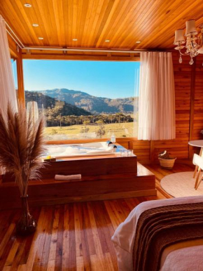 Chalé Romântico com jacuzzi e café da manhã em Rancho Queimado